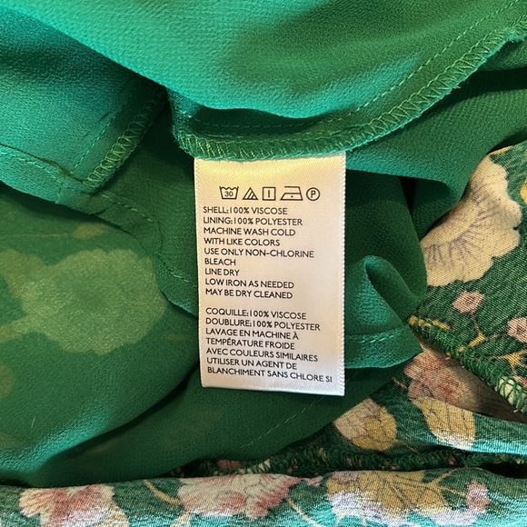 Urban outfitters long sleeve green floral tiered dress size L - Picture 4 of 4
